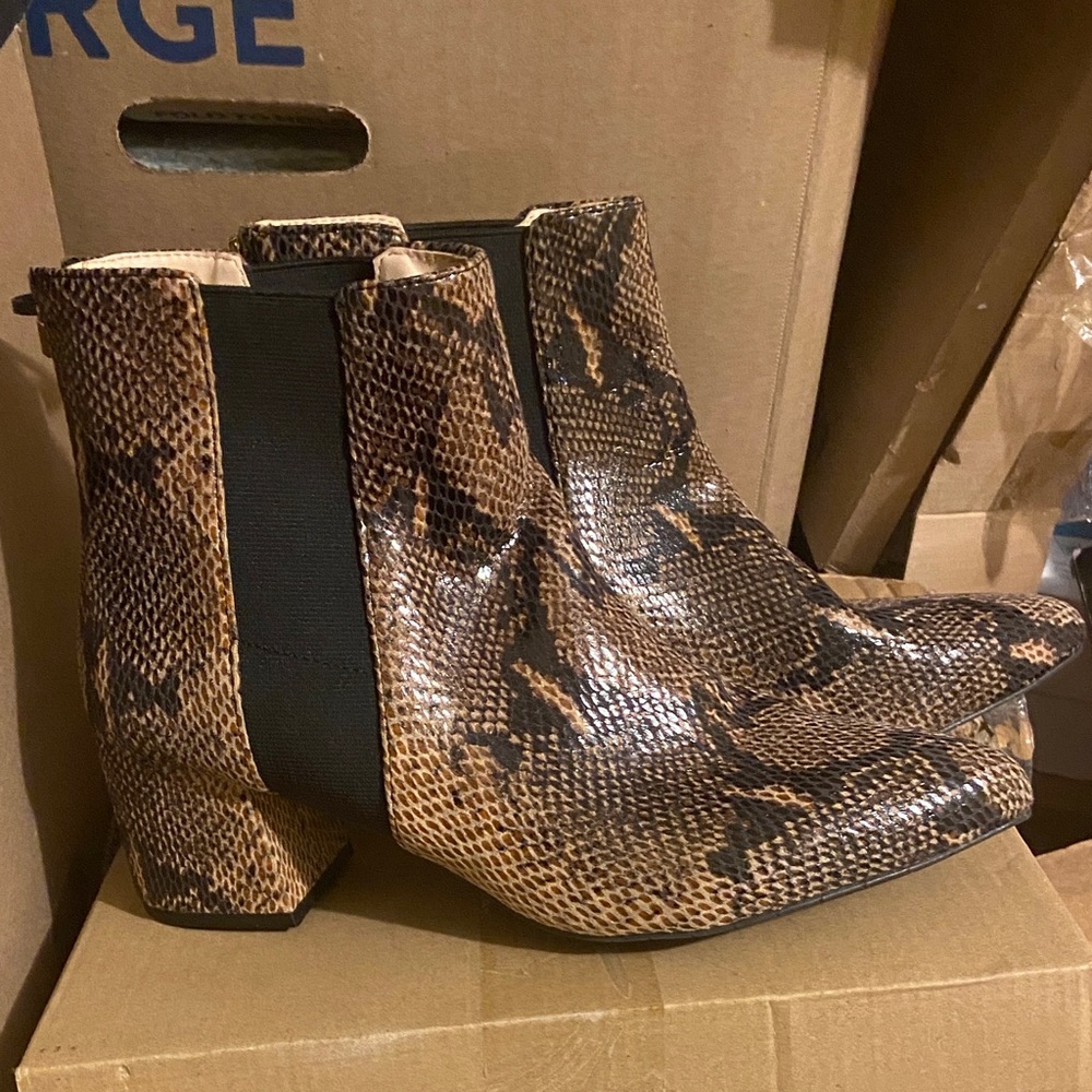 Kenneth Cole Reaction Brown Snakeskin Ankle Boots